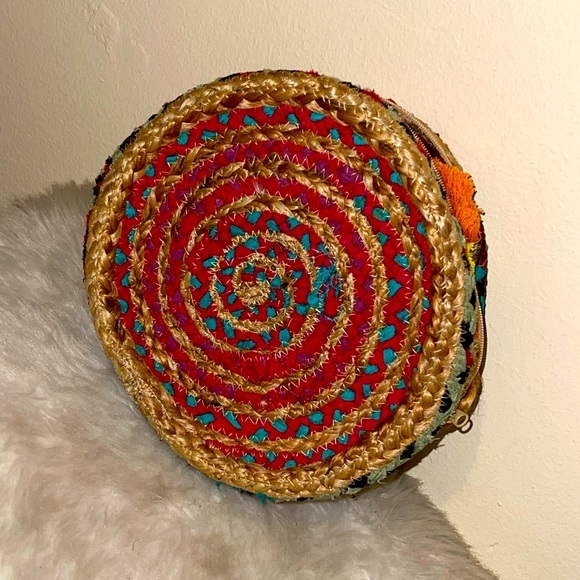 Colorful Crossbody 💕 - Picture 2 of 5